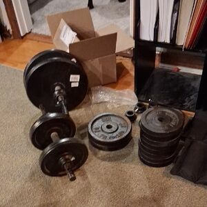 Adjustable Dumbbell Set with Weight Plates